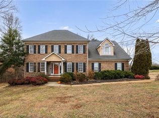 7130 Holly Glen Dr, Stokesdale, NC 27357