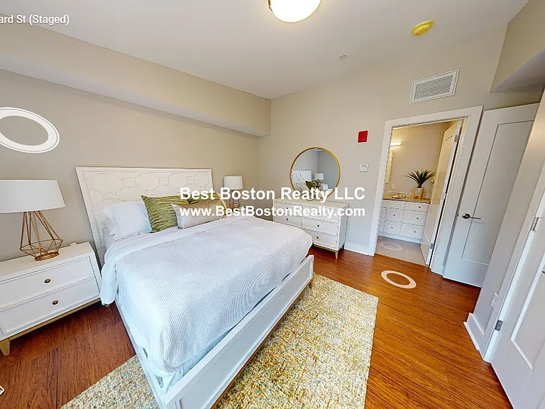 386 Harvard St — Photo 10