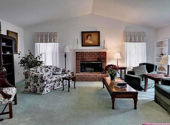 4th image of 8310 Barons Ct #0