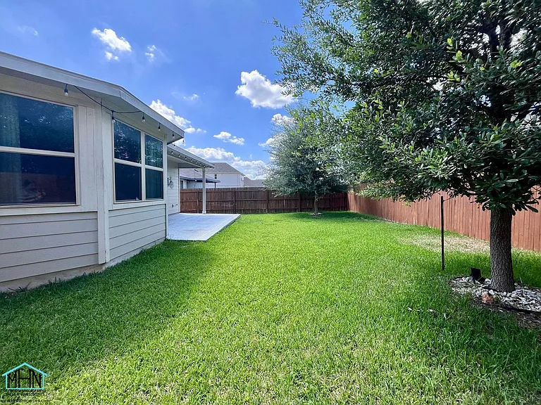 2307 Castello Way — Photo 33