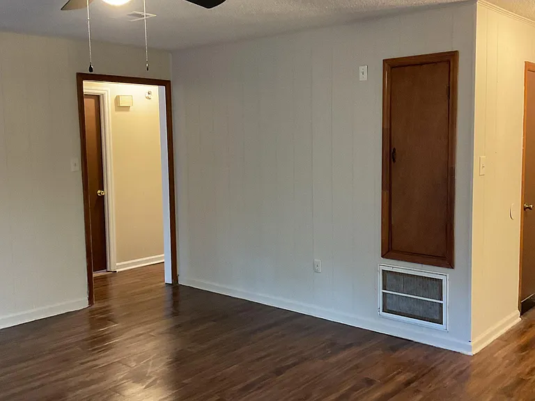 2923 Wakefield Ct — Photo 1