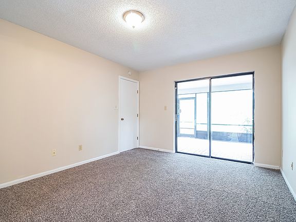 4th image of 8027 Wellsmere Cir