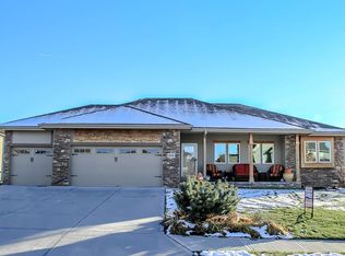 15231 Norwick Dr, Omaha, NE 68116