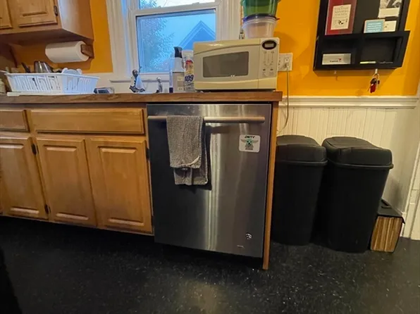 94 Boston Ave #2, Somerville, MA 02144