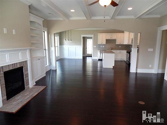 5th image of 313 Shackleford Drive