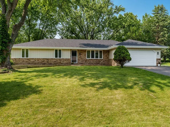 7329 Cornflower Rd, Cherry Valley, IL 61016