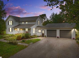 2917 N 47th Rd, Manton, MI 49663