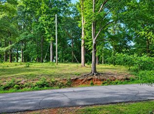 273 Edgewater Rd, Inman, SC 29349