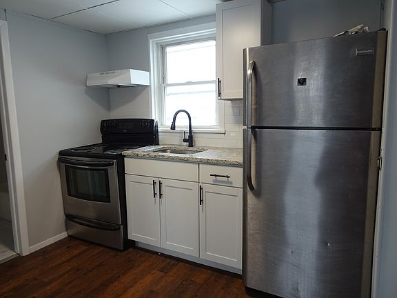 5th image of 921-923 Columbia St #D