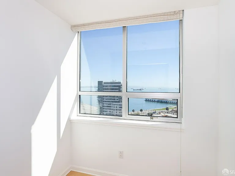 400 Beale St #2306 — Photo 8