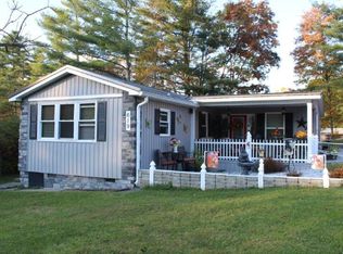 619 Hinton Rd, Shady Spring, WV 25918