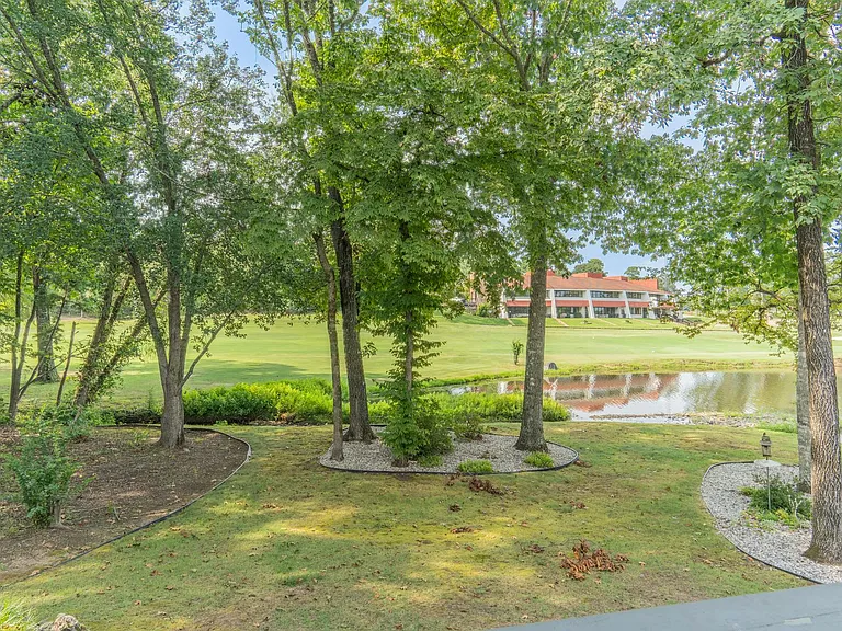 10 Lindura Ln — Photo 46