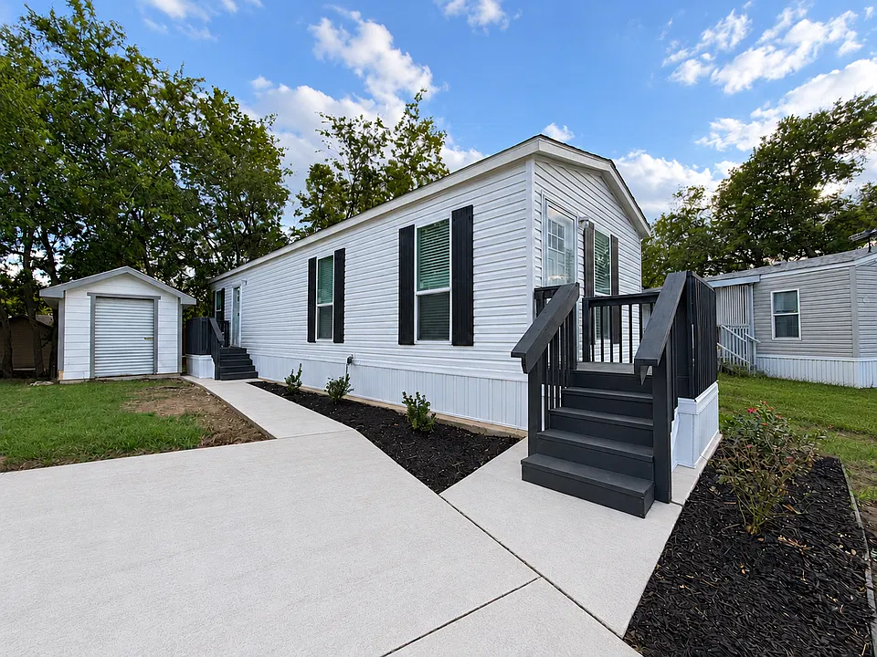 709 N Collins Fwy #39