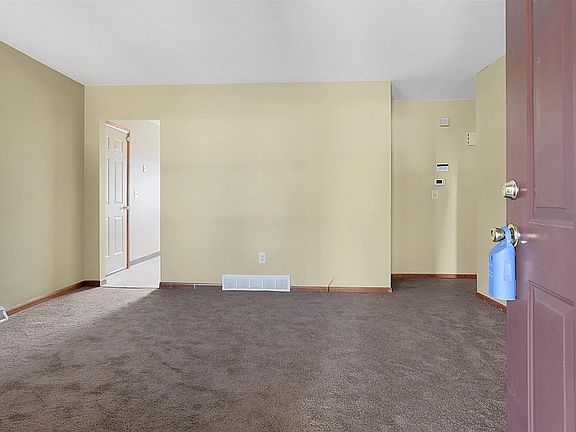 4th image of 1863 Hampstead Dr #63