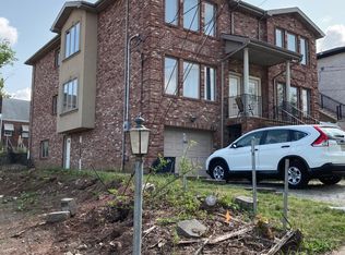 321 Broad Ave, Ridgefield, NJ 07657