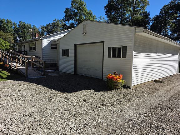 2nd image of 8600 Owl Hollow Rd
