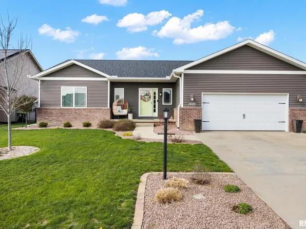 1403 Westminster Dr, Washington, IL 61571