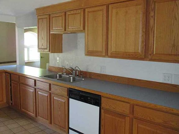 4th image of 3769 Heritage Dr