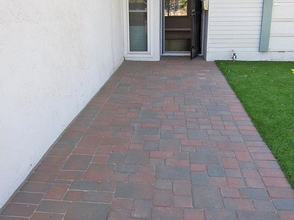 3rd image of 7418 Cowles Mountain Blvd