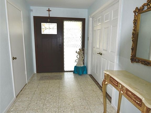 4th image of 510 Ronson Dr