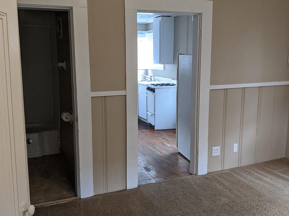 1st image of 203 Hubbard St APT C