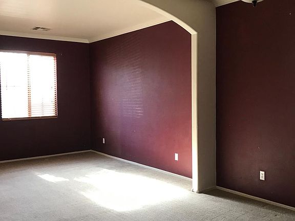 4th image of 43602 W Oster Dr