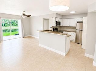 8255 Ibis Club Dr APT 501, Naples, FL 34104