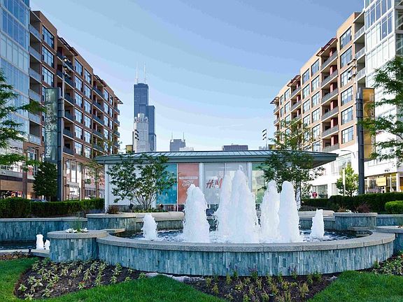 Plaza Water Fountain