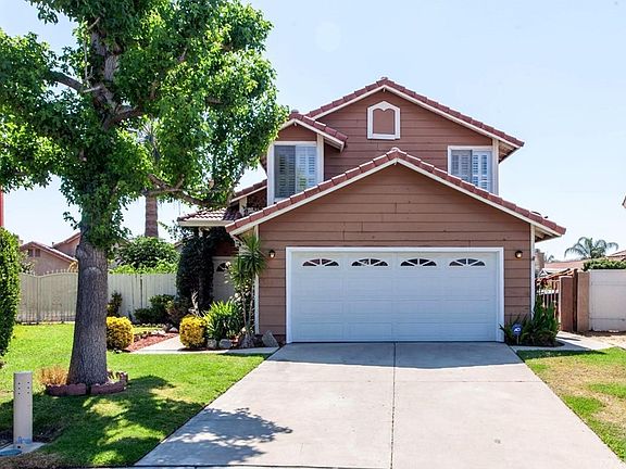 2nd image of 24371 Hilda Ct