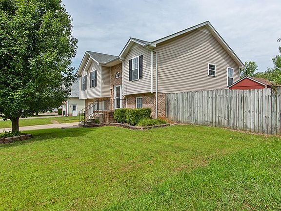 2nd image of 1460 Buchanon Dr