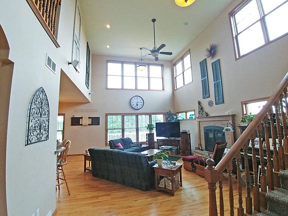 5th image of 850 Pinnacle Dr