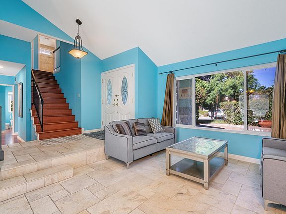 5th image of 3363 Tulip Ave