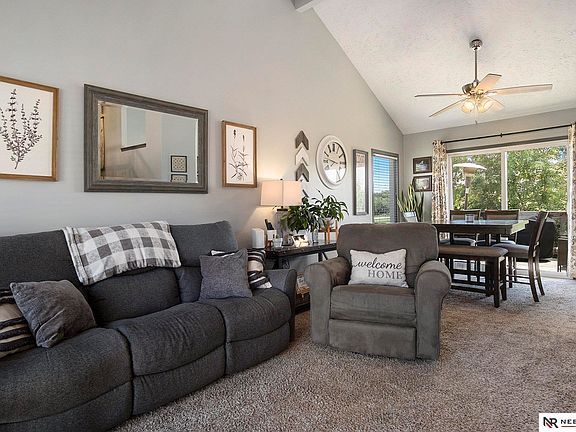 4th image of 15113 Robin Cir