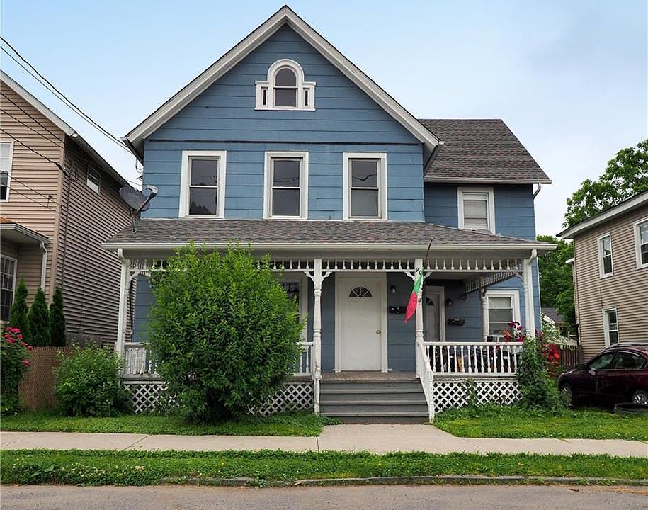 1st image of 90 Franklin St