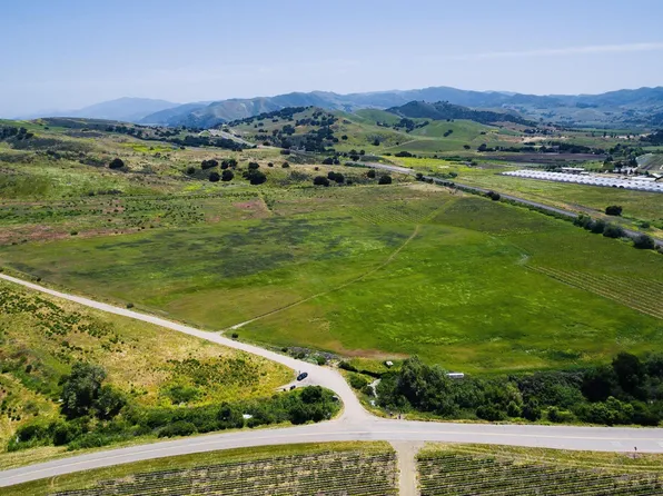 1066 Drum Canyon Rd, Lompoc, CA 93436