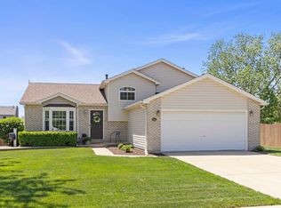 5306 Whispermeadow Ct, Plainfield, IL 60586