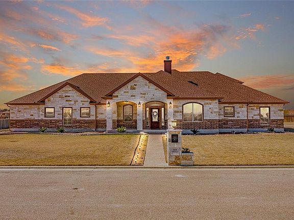 2nd image of 123 Mogollon Ct