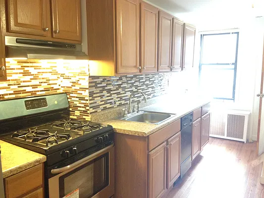 Rented by The InHouse Group | media 14