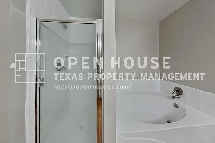 26912 Castlecliff Ln — Photo 11