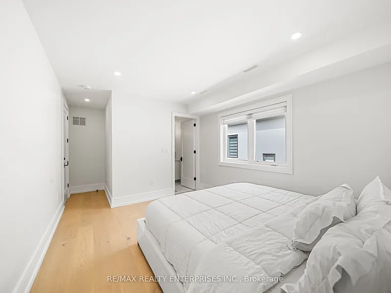 1362 Kenmuir Ave — Photo 19
