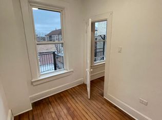 1450 W 18th St REAR 3, Chicago, IL 60608