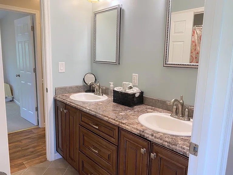 56 Woodlake Dr — Photo 14