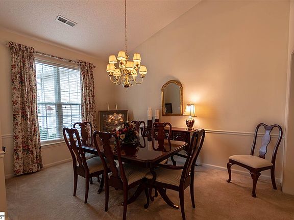 4th image of 9 Meadowlands Way