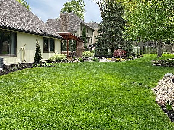 3rd image of 16629 Westfield Cir