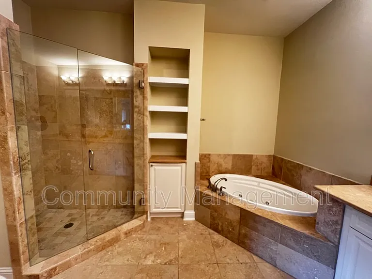 998 Stanford Ave #518 — Photo 9