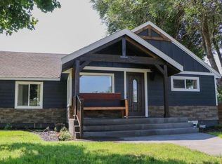 1002 NE C St, College Place, WA 99324