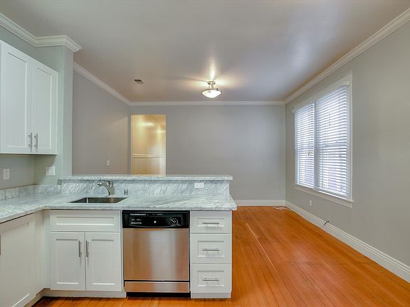 3rd image of 864-874 Greenwich St