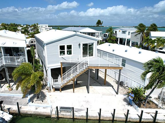 3rd image of 701 Spanish Main Dr #469