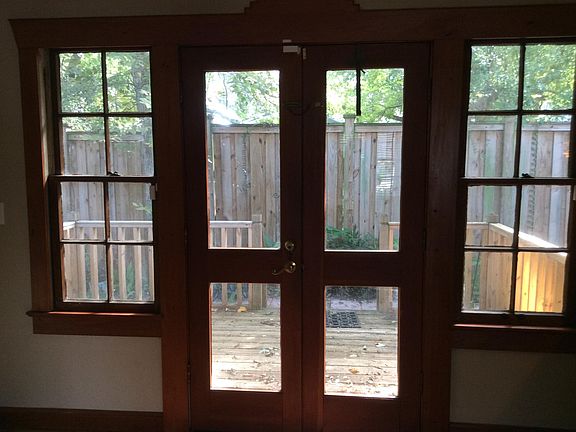 3rd image of 2223 Merrill Ave