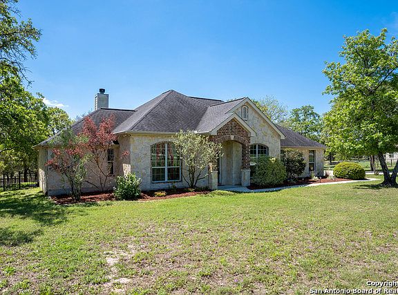 3rd image of 120 Rosewood Dr